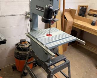 Delta 28-190 12-inch vertical bench bandsaw