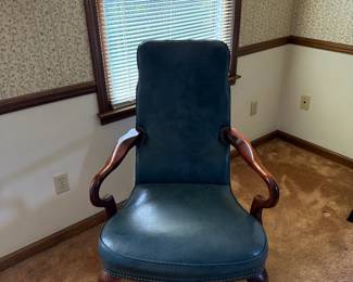 Queen Anne style gooseneck armchair