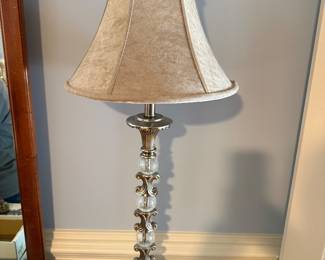 Traditional Table Lamp