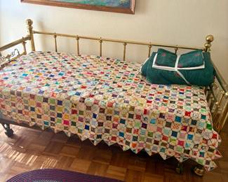Brass trundle bed