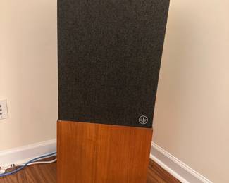 RTR 280DR Floorstanding Speakers
