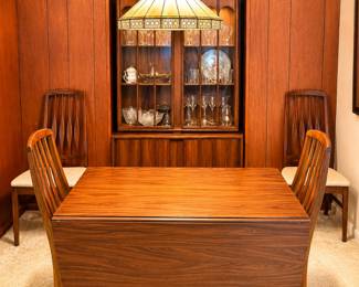 Beautiful Mid-Century Dining Set