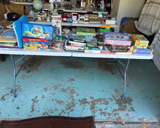 Children’s games, books and toys