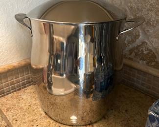 MCM Ice Bucket