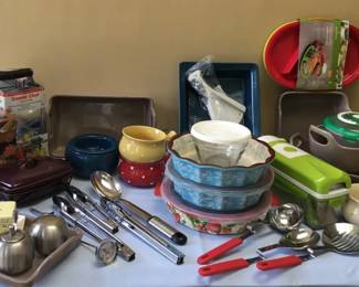 Colorful Crockery