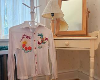 Vanity table + Mirror