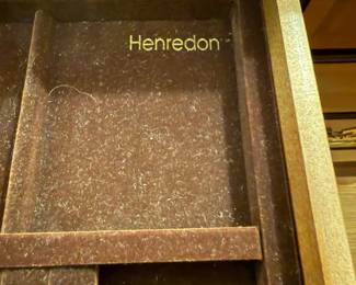 HENREDON Aston Court Dresser