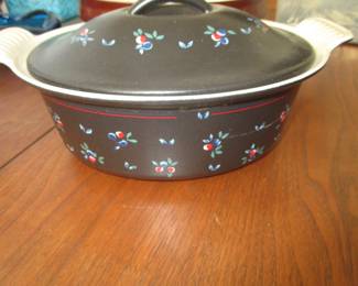 Le Creuset Petit Fruits