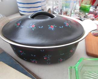 Le Creuset Petit Fruits