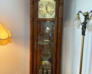Grandfather clock in excellent working condition