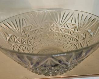 Anchor Hocking Arlington Punch Bowl second image