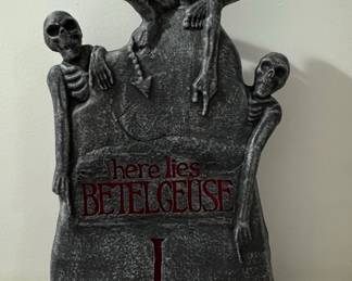 Beetlejuice LightUp Tombstone Prop