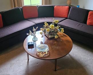 Large circular Vintage sofa
