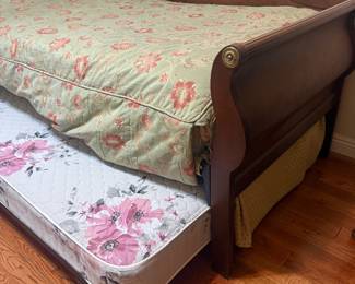 trundle bed