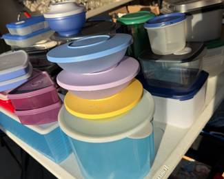 Various Tupperware