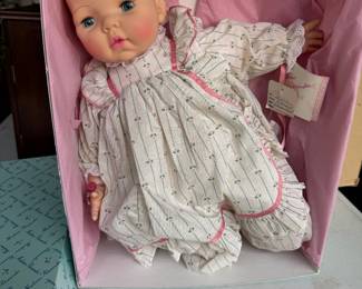 Madame Alexander baby Victoria