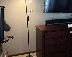 Modern LED Floor Lamp with Adjustable Reading Light