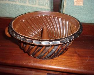 RED WARE Baking Pottery, Rare