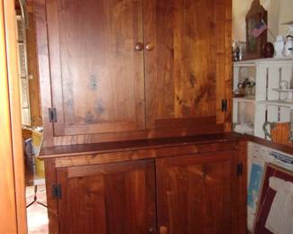 Early Stepback Cabinet