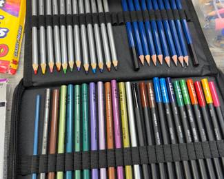 ARTIST SUPPLIES DRAWING PENCILS MARKERS LIGHT BOX