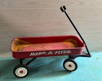 VINTAGE RADIO FLYER WAGON 34 x 15 1/2
