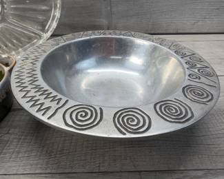GLASS SERVING PLATTERS & BOWLS WILTON PEWTER