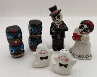 DAY OF THE DEAD GHOST TIKI TOTEM SALT & PEPPER