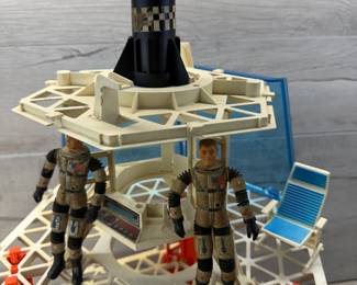 1960's MATTEL MAJOR MATT MASON SPACE STATION SET
