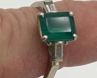 10K WHITE GOLD RING W LAB GROWN EMERALD
