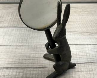 CAST IRON BUNNY W MAGNIFYING GLASS