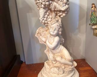 Cherub Pillar