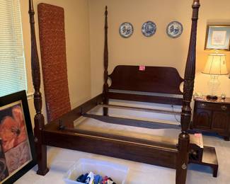 Mahogany Drexel Rice bed