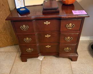 Nice 3 drawer small chest