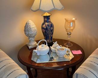 Drop leaf table, lamp, tea set