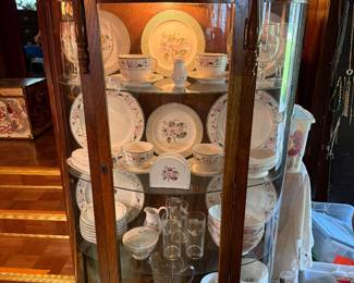 Curios/ china cabinet