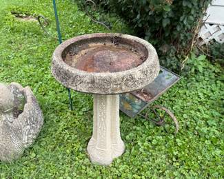 Cement bird bath