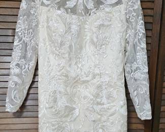 New Wedding dress (never worn)