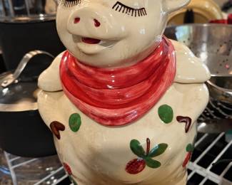 Rare Vintage 1940's Shawnee Smiley Pig cookie jar