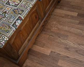 Lane cedar chest