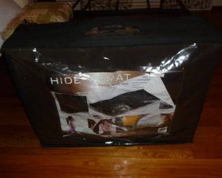 Hide-a-mat