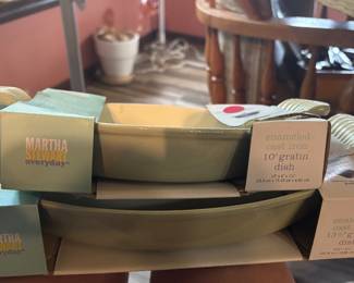 enamel coated cast iron au gratin oval bakers nib martha stewart