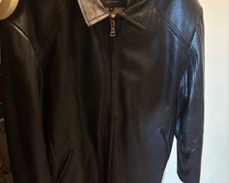 Leather men’s coat VTG 
