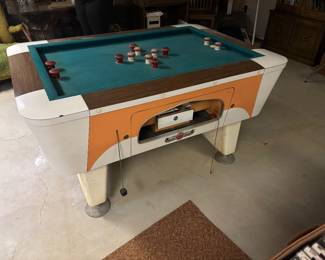Coin op bumper pool table 