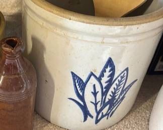 Double decorated 3 gallon crock western