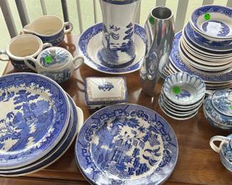 Vintage Blue Willow