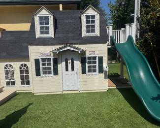 Lilliput Playhouse - Cotton Candy Manor 
