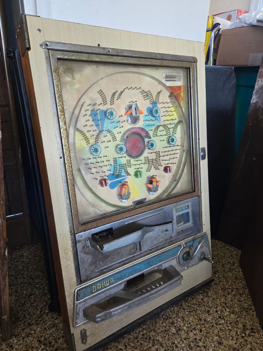 Vintage Japanese Daiwa Pachinko Machine