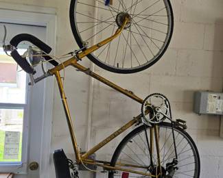 Vintage Hiawatha Road Bicycle