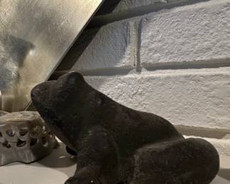 Cast Iron Frog Doorstop