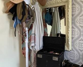 Vintage Womens Hats, Accessories, and Sewing Machine Collection